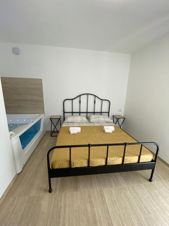 Maris Suite - Appartamento Con Vasca Idromassaggio Alghero Exteriér fotografie