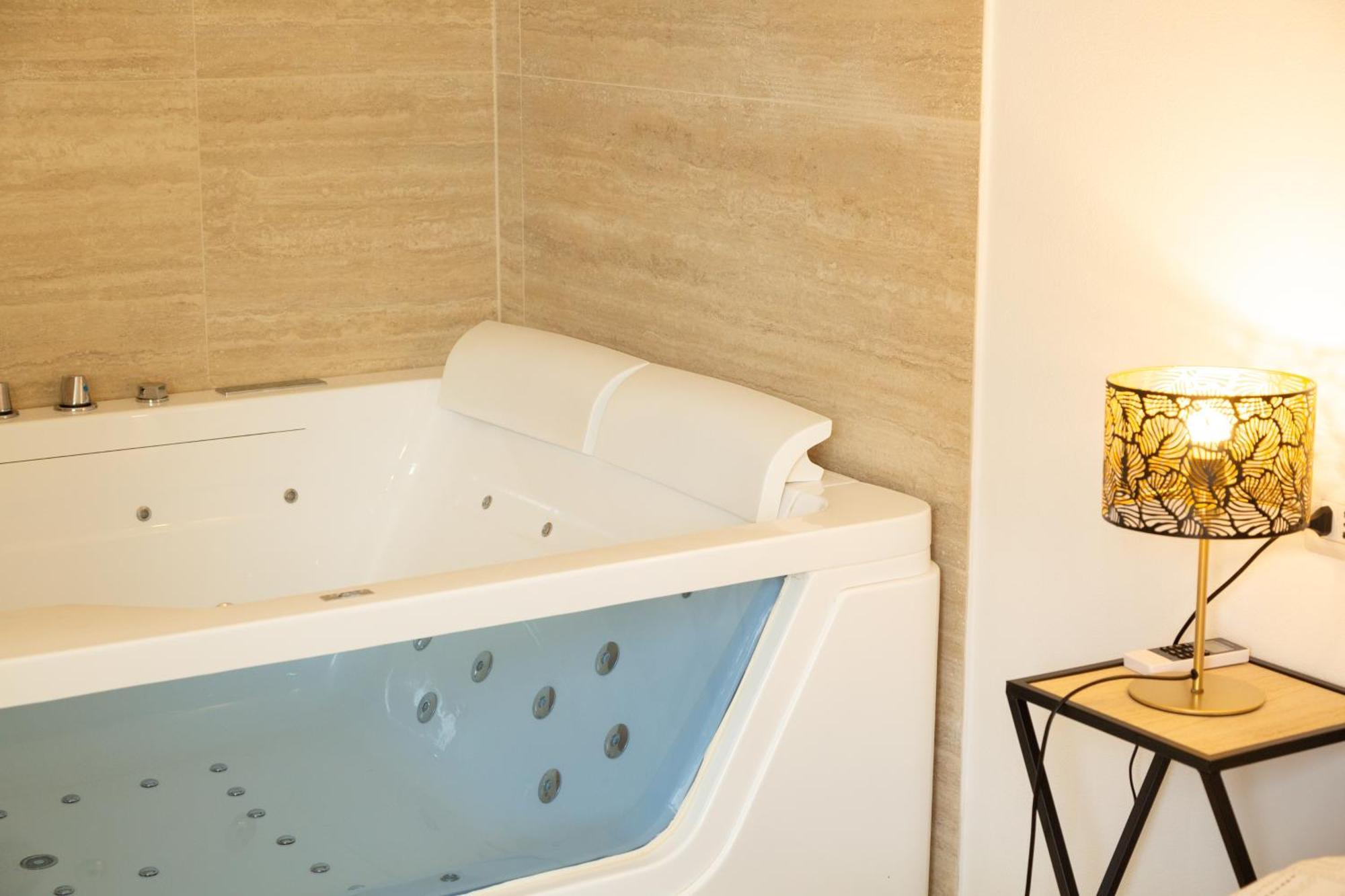 Maris Suite - Appartamento Con Vasca Idromassaggio Alghero Exteriér fotografie